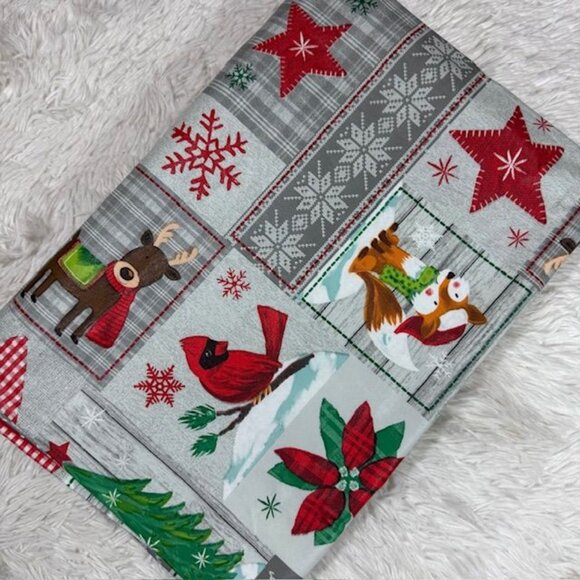 NWOT Vinyl Spillproof Waterproof Christmas Tablecloth with Backing 83" x 60" - Picture 9 of 11